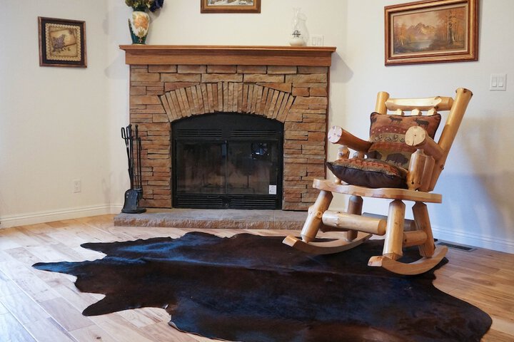 Country Club Chalet