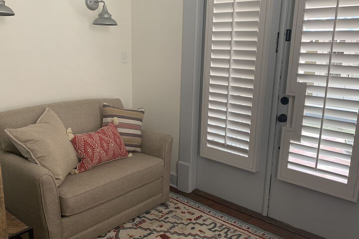 Room 72 of 361