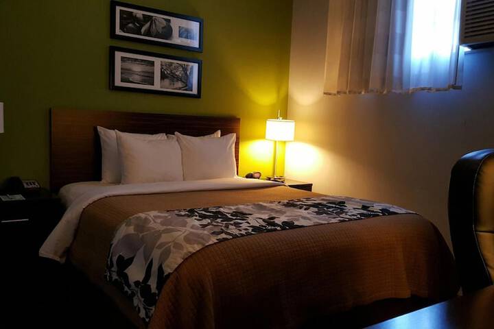 Room 25 of 64