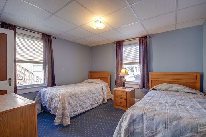 Room 93 of 167