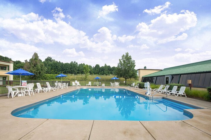 Pool 5 of 51