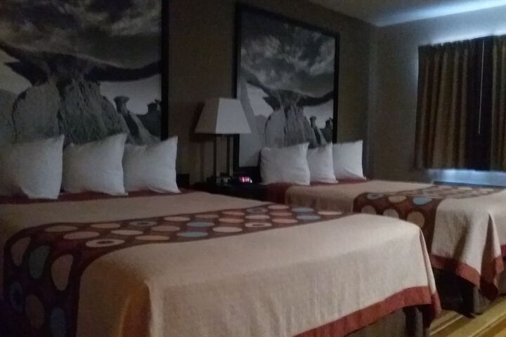 Room 37 of 45
