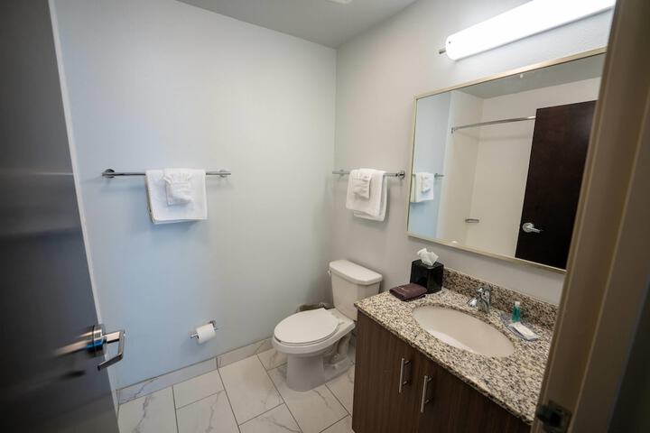 MainStay Suites at Discovery Park of America