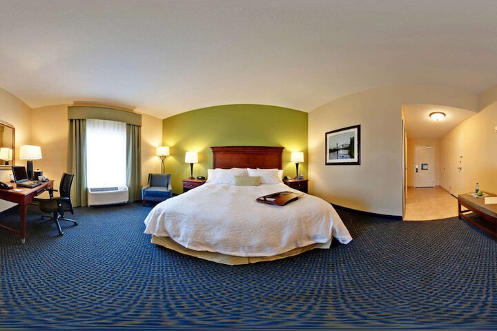 Room 48 of 77