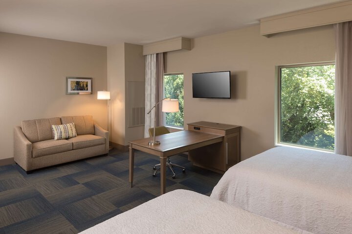 Room 8 of 46