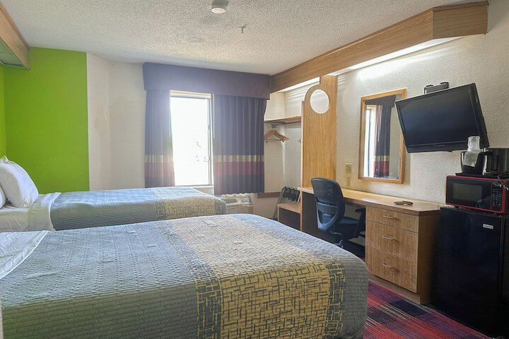 Classic Inn by Townhouse American Way Memphis I 240