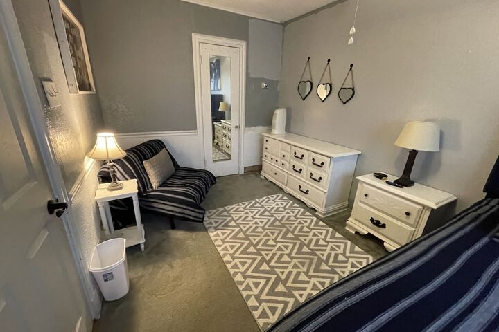 Room 14 of 26