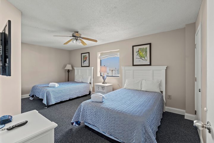 Room 83 of 141