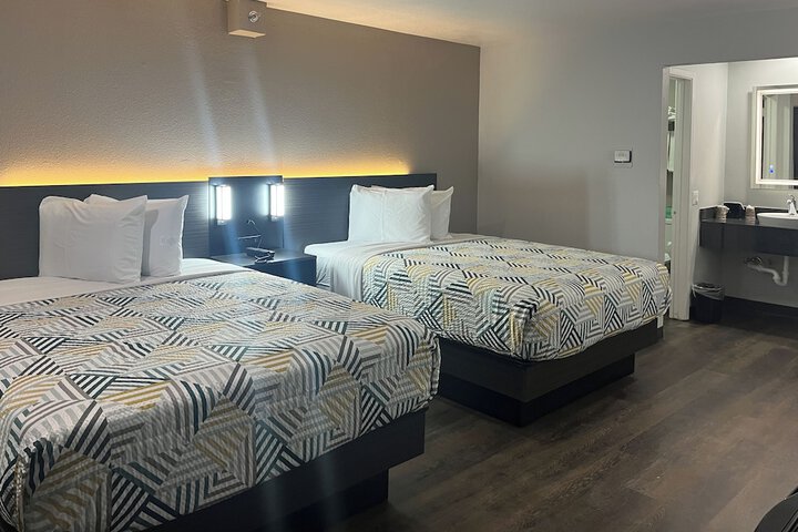 Room 15 of 15
