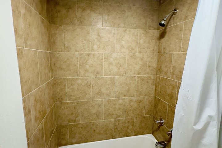 Room 15 of 40