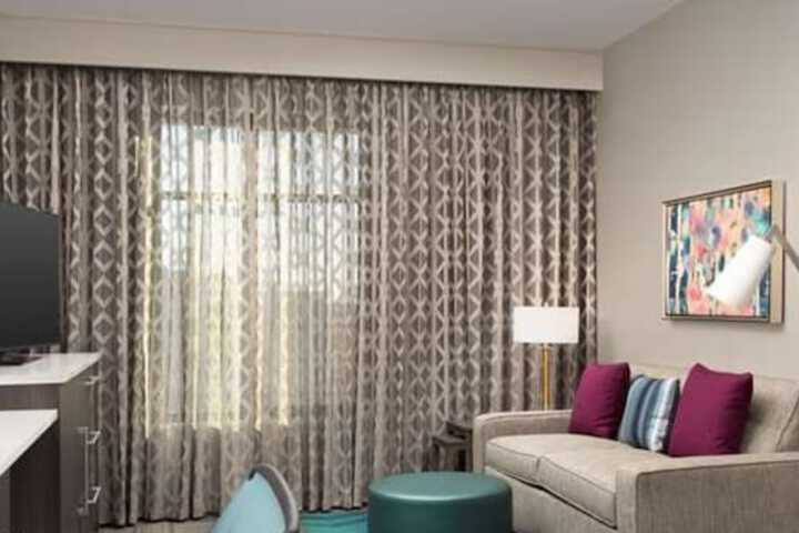 Room 19 of 39