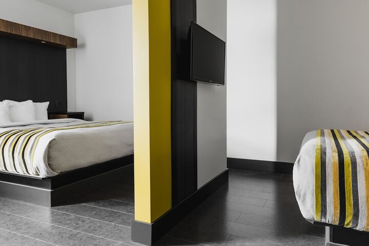 Room 42 of 58