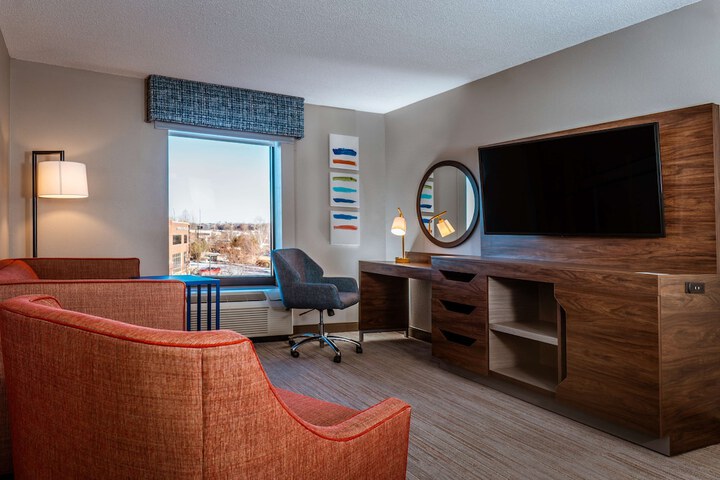 Room 44 of 73