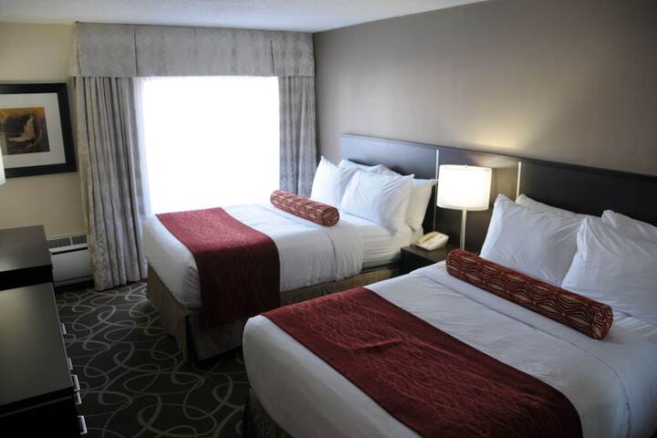Room 32 of 40
