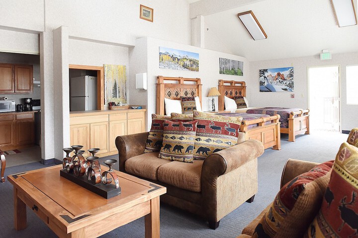 Argo Inn and Suites
