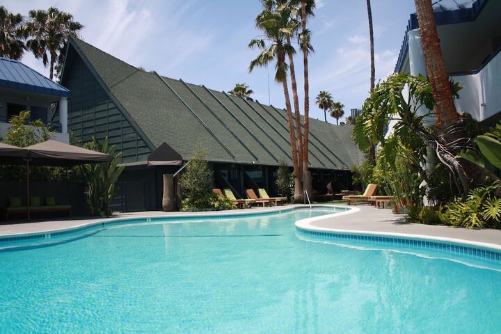Hotel Current