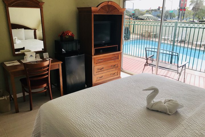 Room 19 of 24