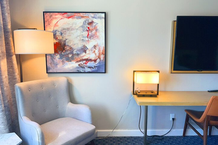 Room 50 of 168
