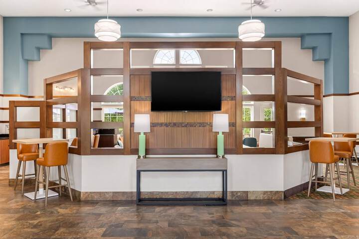 Comfort Inn & Suites and Conference Center
