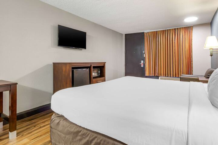 Room 17 of 21