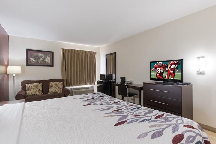 Room 18 of 36