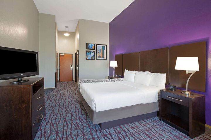 La Quinta Inn & Suites by Wyndham Houston Pasadena North