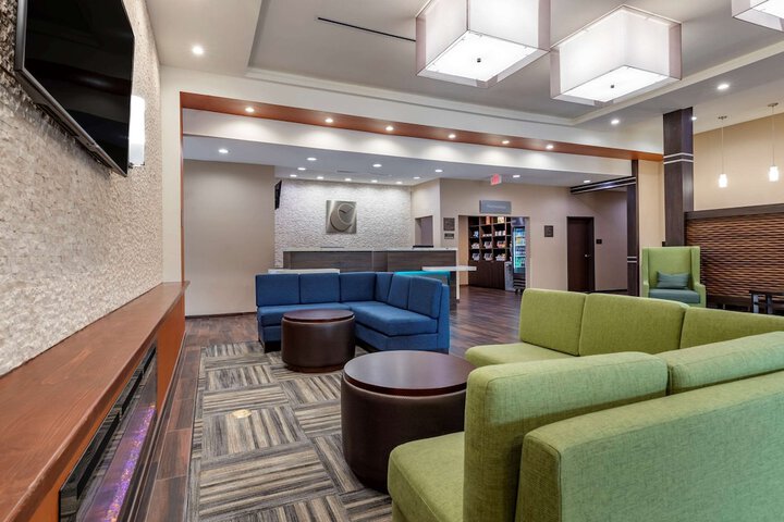 Hotel Interior 15 of 70