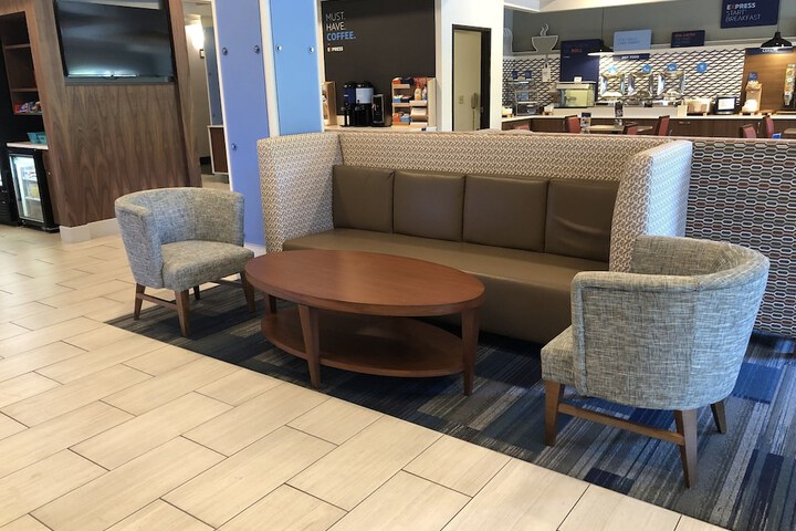 Holiday Inn Express & Suites Ashland by IHG