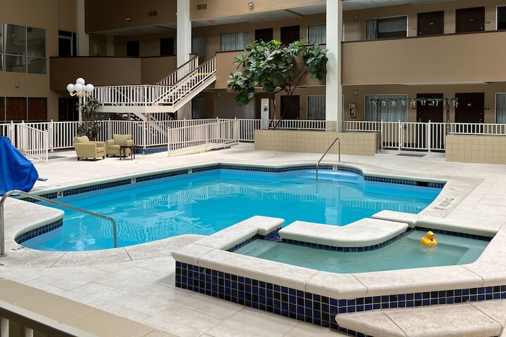 Pool 5 of 43