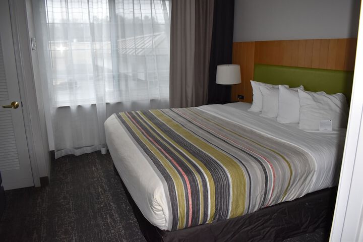 Country Inn & Suites by Radisson Hagerstown, MD