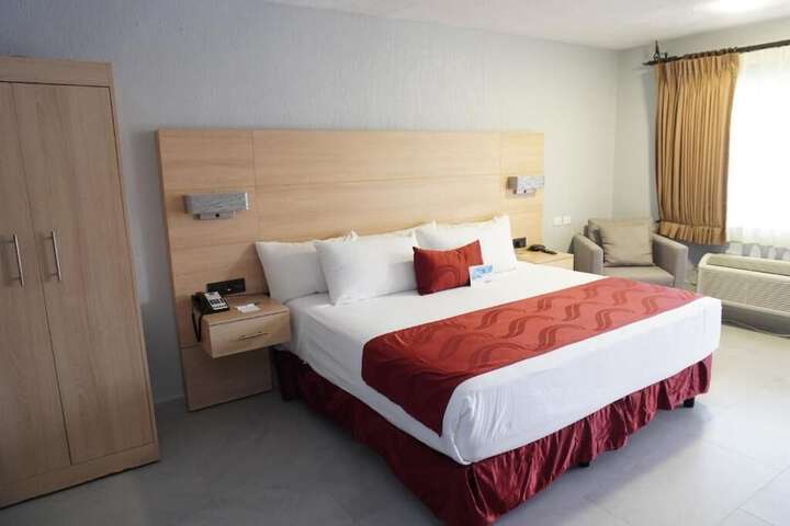 Room 34 of 58