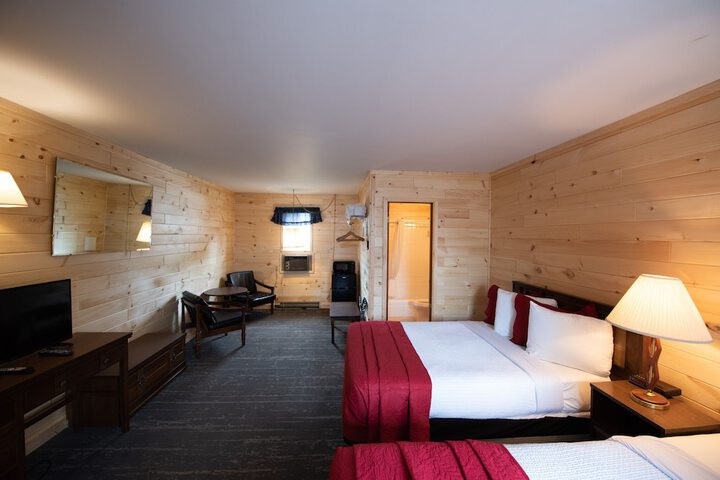 Room 5 of 17