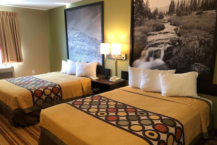 Super 8 by Wyndham S Jordan / Sandy/Slc Area