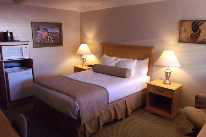 Room 15 of 26