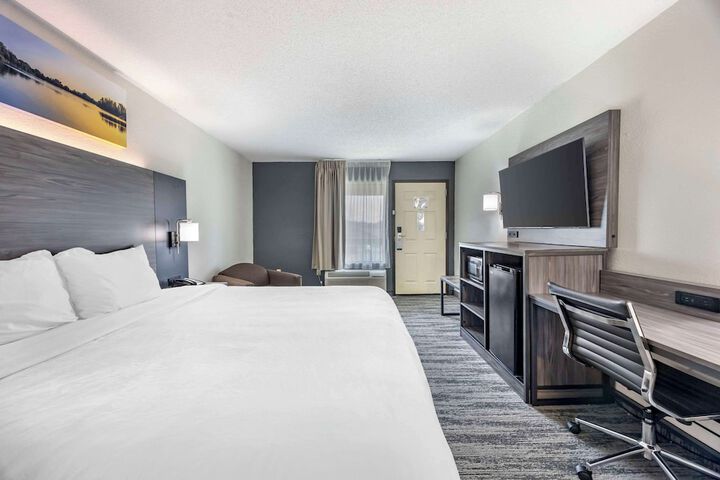 Room 16 of 50