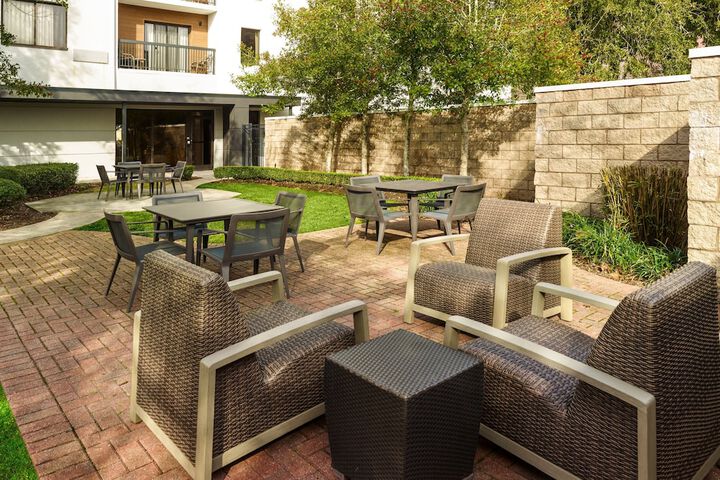 Terrace/Patio 35 of 36