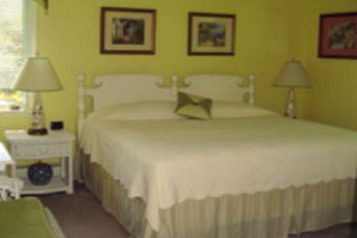 Cranberry Manor B & B