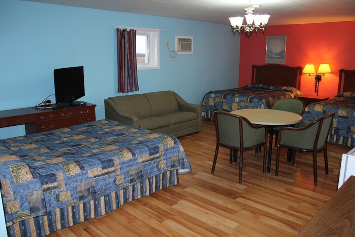 Room 12 of 35