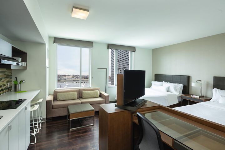 Room 14 of 29