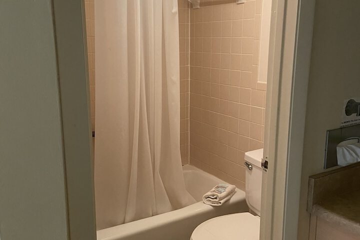 Room 49 of 73