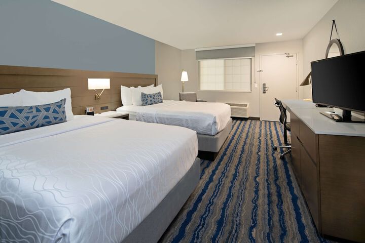 Room 18 of 23