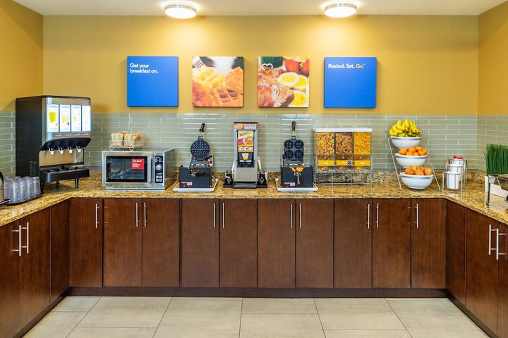 Comfort Inn & Suites
