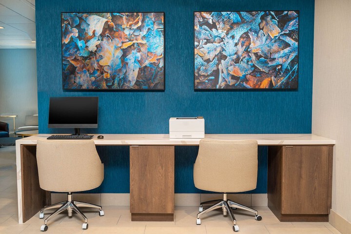 Business Center 47 of 50