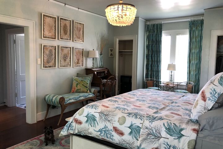 Room 30 of 53