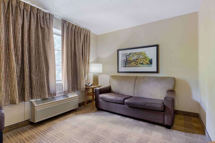 Room 25 of 31