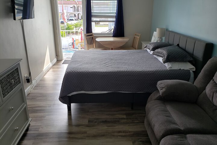 Room 54 of 72