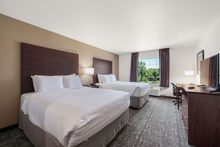 Cobblestone Hotel & Suites - Urbana