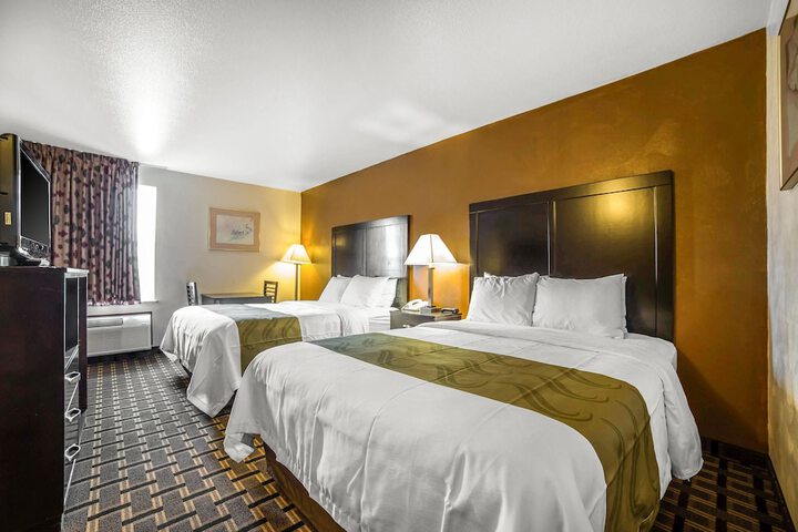 Room 35 of 41