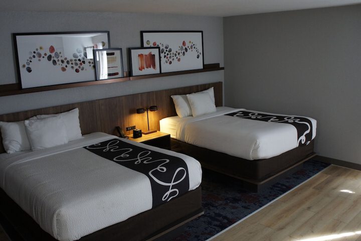 Room 13 of 26