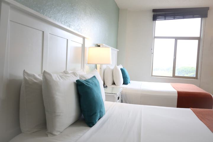 Room 21 of 35